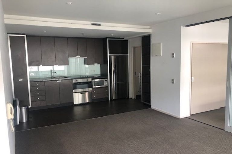 Photo of property in Summit Apartments, 23/184 Molesworth Street, Thorndon, Wellington, 6011