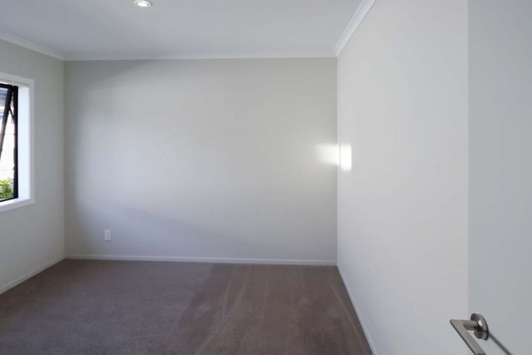 Photo of property in 94 Farmer Crescent, Taita, Lower Hutt, 5011