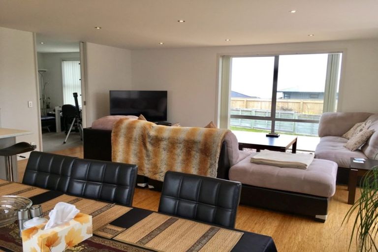 Photo of property in 2 Otonga Heights, Maungaraki, Lower Hutt, 5010