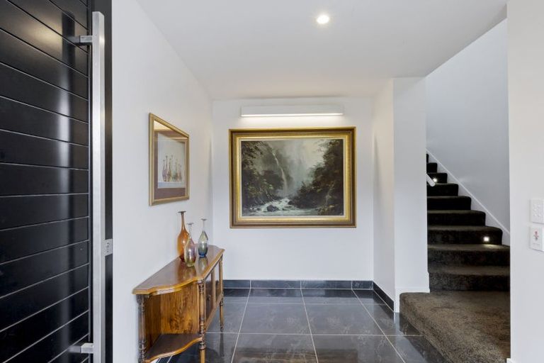 Photo of property in 468 Peninsula Road, Kelvin Heights, Queenstown, 9300