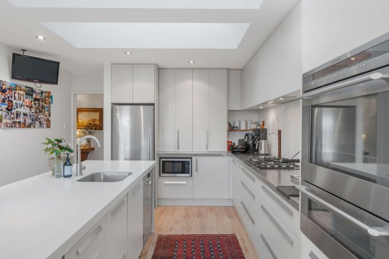 Photo of property in 83 Hawthornden Road, Avonhead, Christchurch, 8042