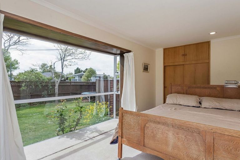 Photo of property in 1 Merton Place, Bryndwr, Christchurch, 8053