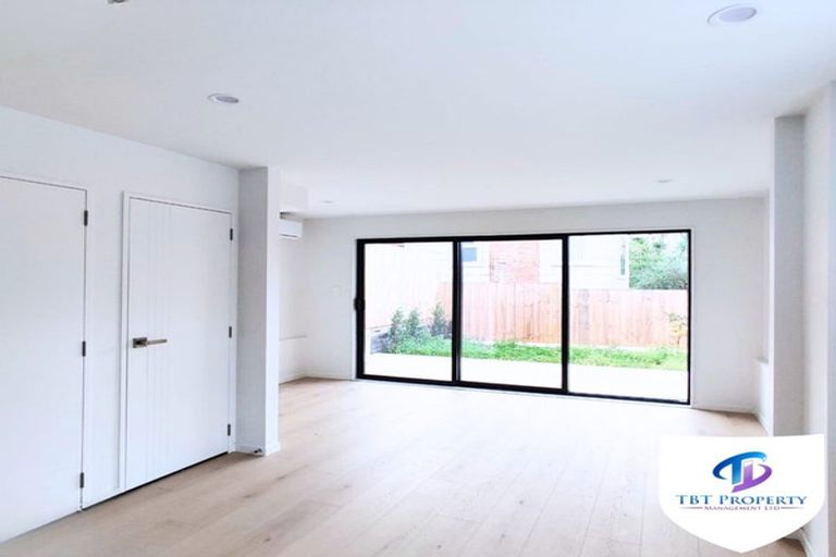 Photo of property in 3/11 Stottholm Road, Titirangi, Auckland, 0604