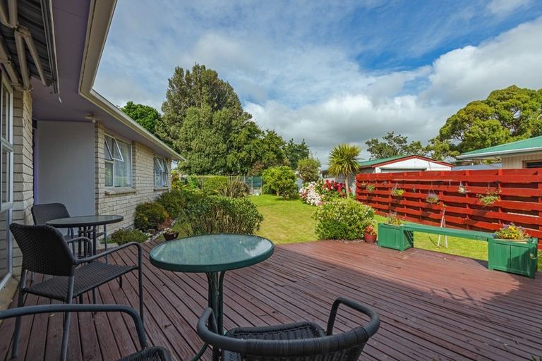 Photo of property in 25 Stillwater Place, Westbrook, Palmerston North, 4412
