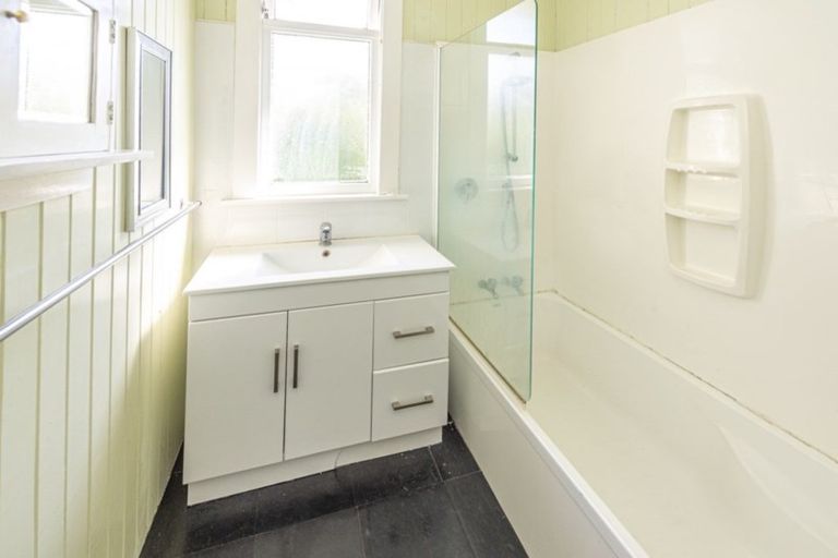 Photo of property in 71 Alma Road, Gonville, Whanganui, 4501