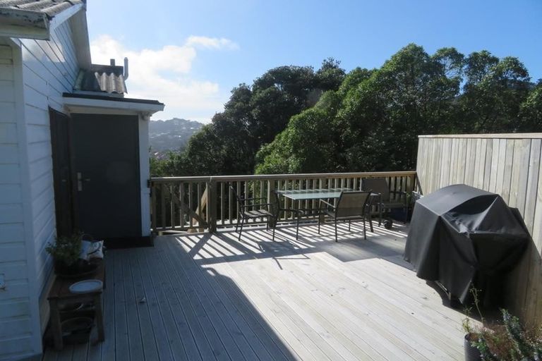 Photo of property in 1 Sidlaw Street, Strathmore Park, Wellington, 6022