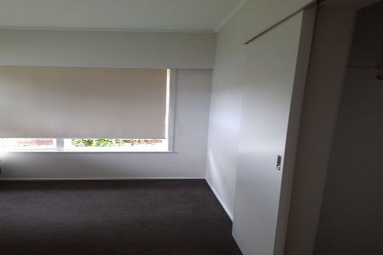Photo of property in 2 Anne Road, Hillcrest, Auckland, 0627