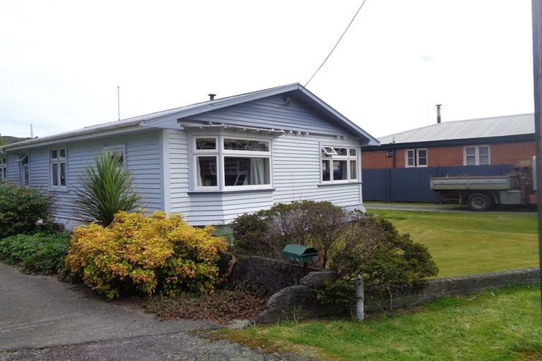 Photo of property in 110 Marsden Road, Greymouth, 7805