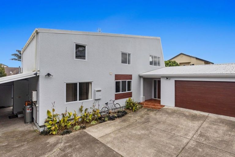 Photo of property in 4 Marlin Drive, Coastlands, Whakatane, 3120