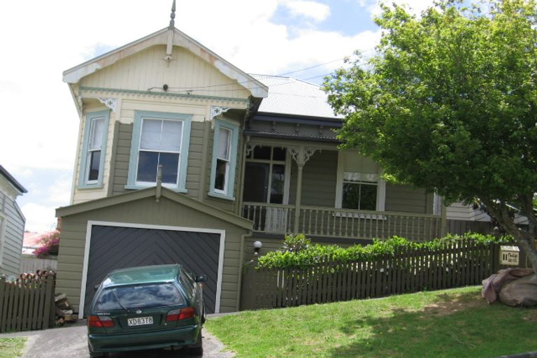 Photo of property in 11 Mostyn Street, Kingsland, Auckland, 1021