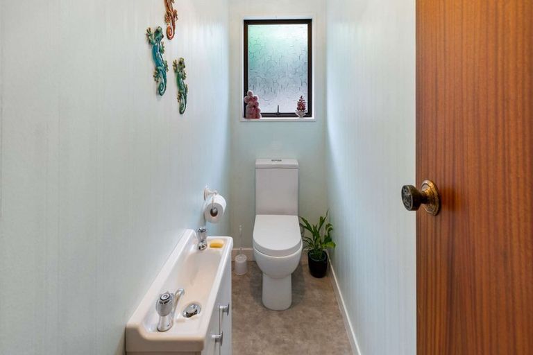 Photo of property in 56 Queen Street West, Levin, 5510