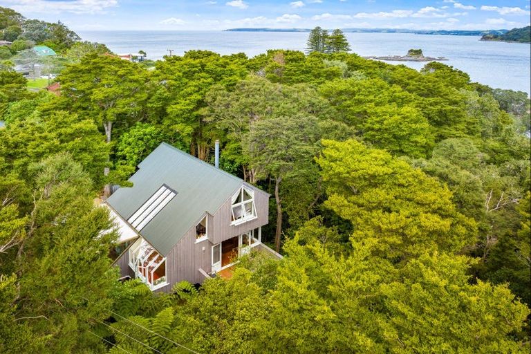 Photo of property in 38 Grand View Road, Leigh, 0985