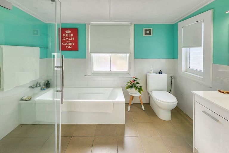 Photo of property in 26 Main Street, Hospital Hill, Napier, 4110