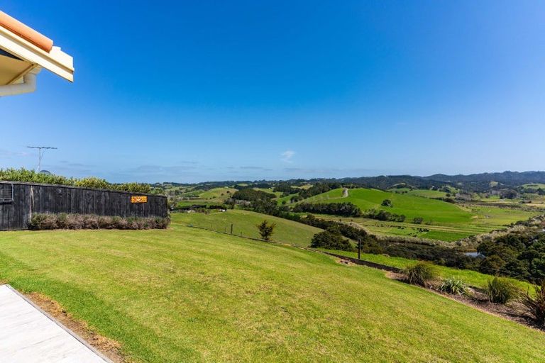 Photo of property in 347 Campbell Road, Parua Bay, Onerahi, 0192
