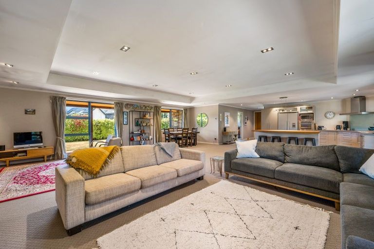 Photo of property in 2 Sherwin Avenue, Albert Town, Wanaka, 9305