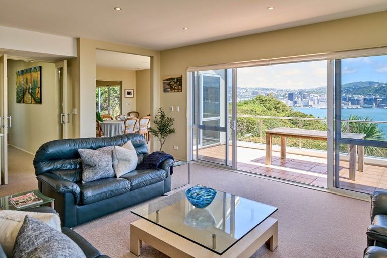 Photo of property in 14 The Crescent, Roseneath, Wellington, 6011