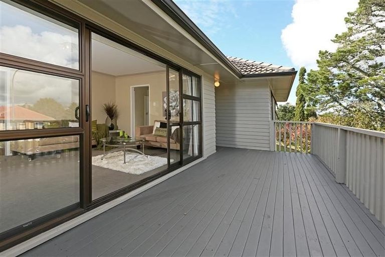 Photo of property in 71 Glendene Avenue, Glendene, Auckland, 0602