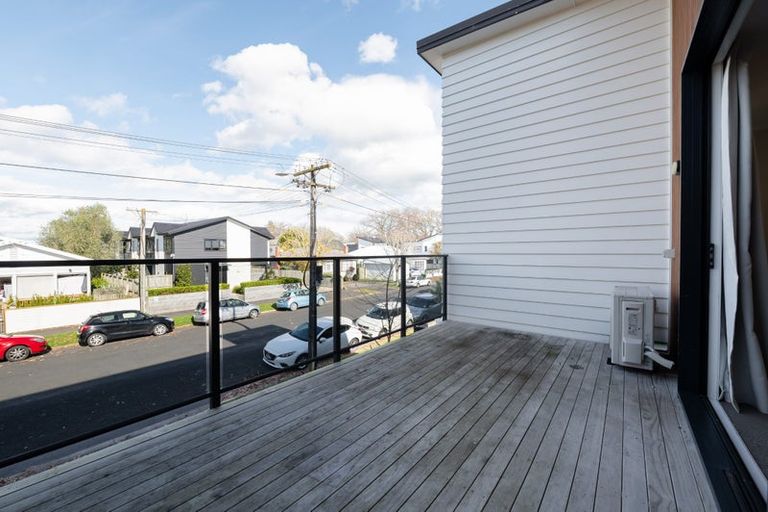 Photo of property in 1/45 Cook Street, Hamilton East, Hamilton, 3216
