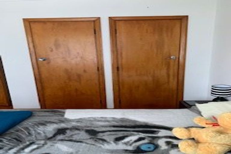 Photo of property in 60 Tremewan Street, Tawa, Wellington, 5028