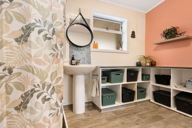 Photo of property in 905 Willowpark Road North, Mayfair, Hastings, 4122