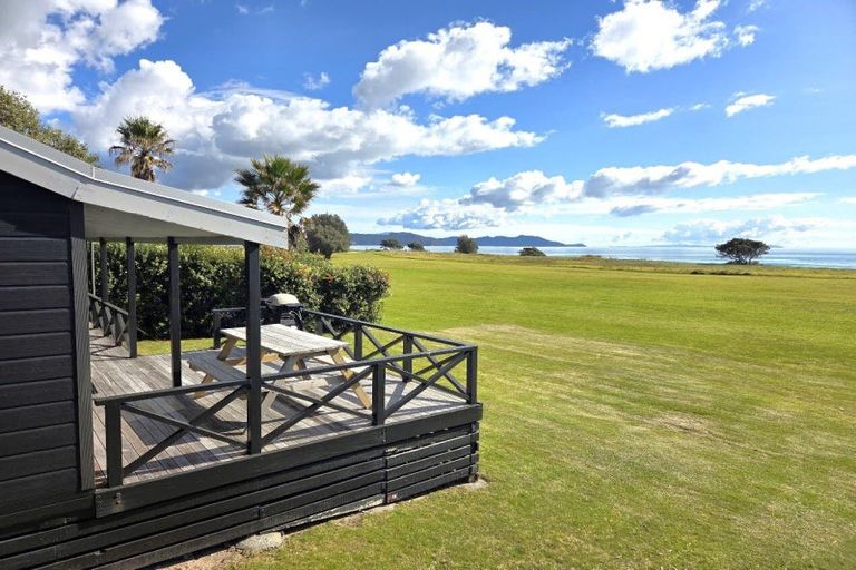 Photo of property in 114 Totara Place, Matarangi, Whitianga, 3592