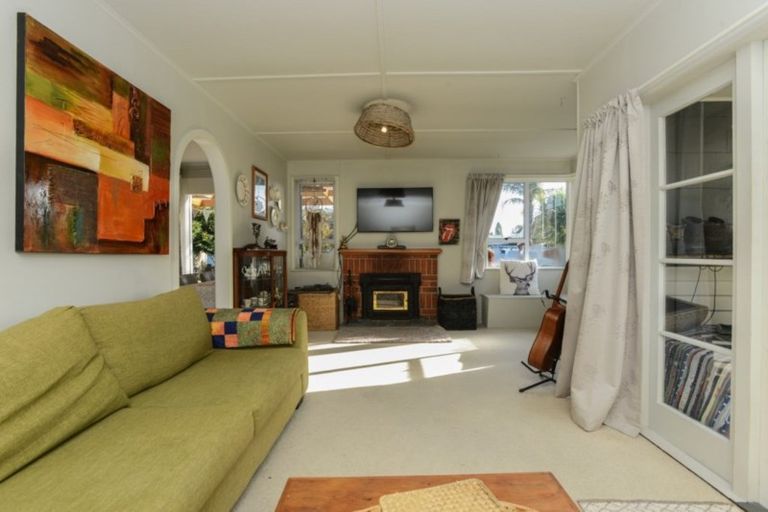 Photo of property in 44 Haumoana Road, Haumoana, 4102
