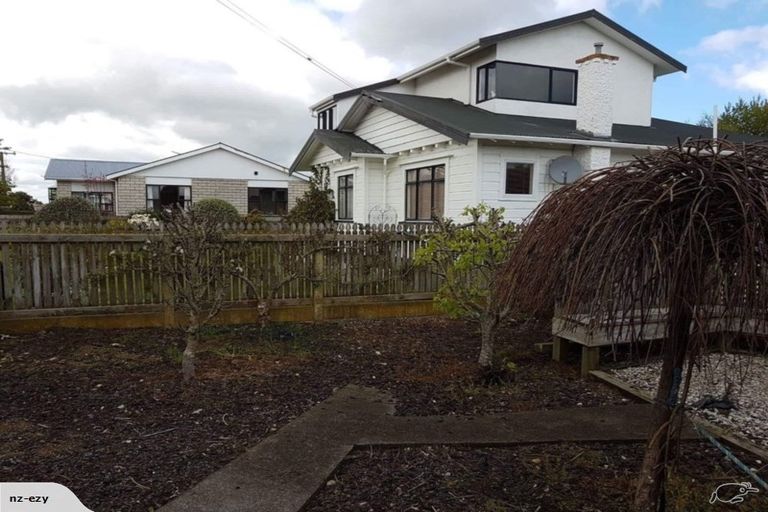 Photo of property in 295 Glover Road, Hawera, 4675