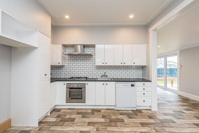 Photo of property in 4 Muir Street, Gonville, Whanganui, 4501