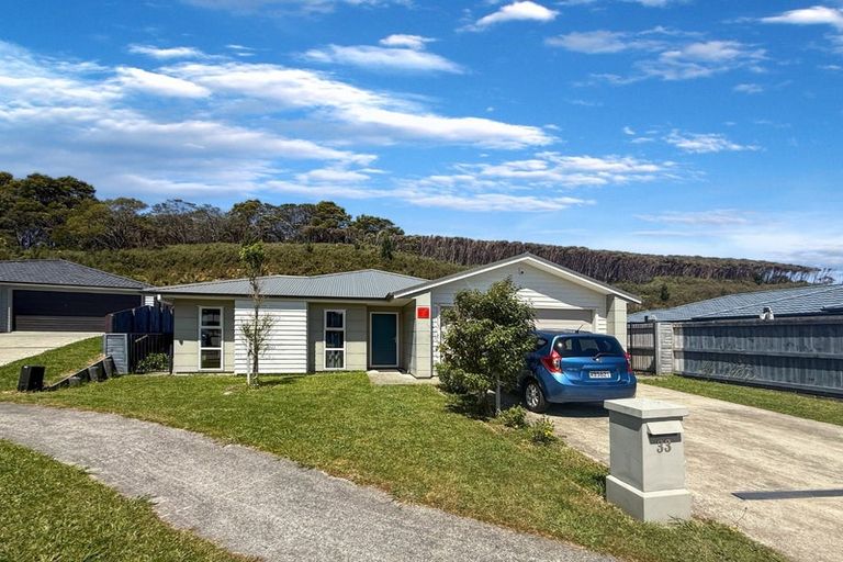Photo of property in 33 Brian Morgan Terrace, Wainuiomata, Lower Hutt, 5014