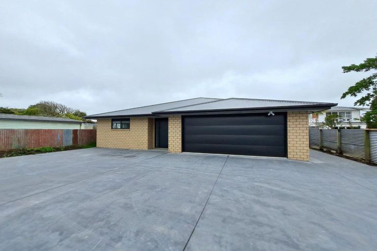 Photo of property in 7 Egmont Street, Hawera, 4610
