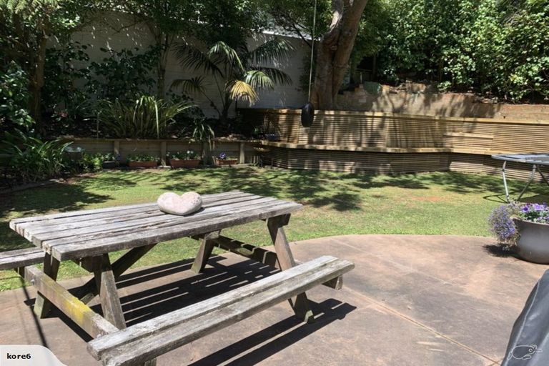 Photo of property in 23 Clutha Avenue, Khandallah, Wellington, 6035