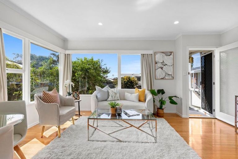 Photo of property in 4/13a Evelyn Place, Hillcrest, Auckland, 0627