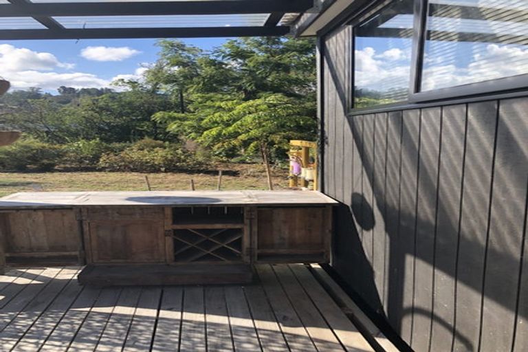 Photo of property in 8 Parawera Drive, Acacia Bay, Taupo, 3330