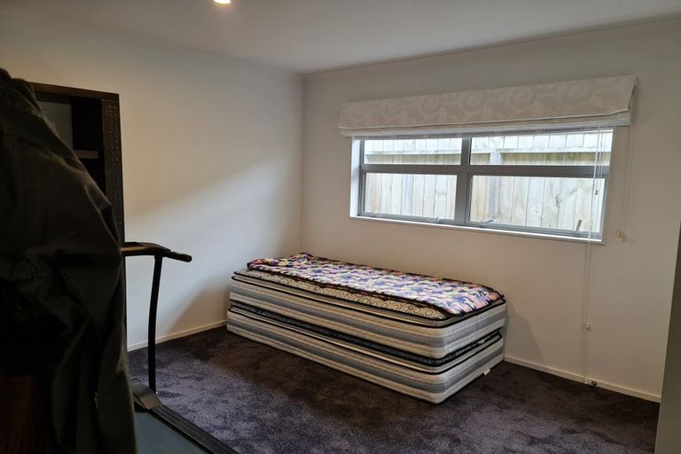 Photo of property in 1/90b Endeavour Drive, Whitby, Porirua, 5024