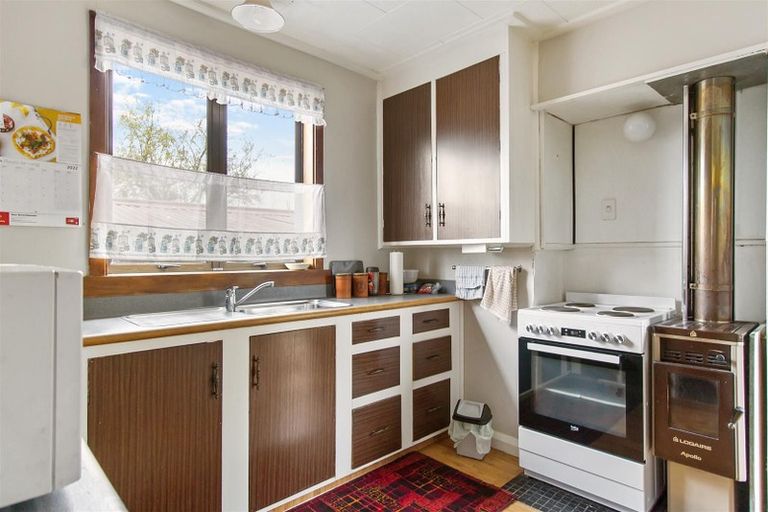 Photo of property in 18 Holmes Street, Waimate, 7924