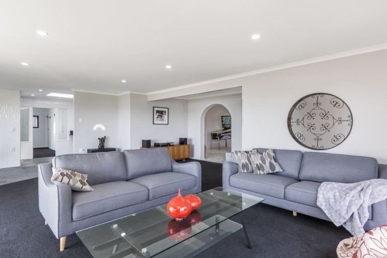 Photo of property in 2/1 Richmond Avenue, Northcote Point, Auckland, 0627