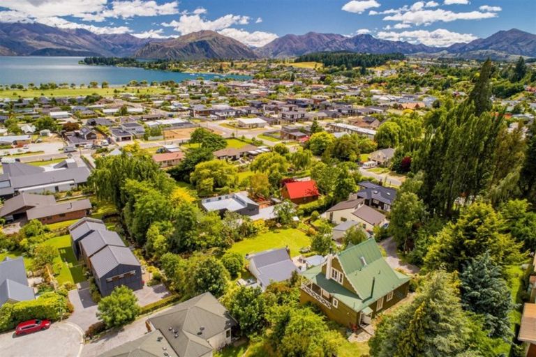 Photo of property in 83 Youghal Street, Wanaka, 9305