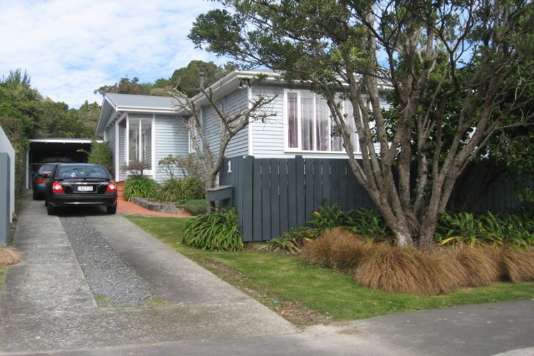 Photo of property in 1 Gipps Street, Karori, Wellington, 6012
