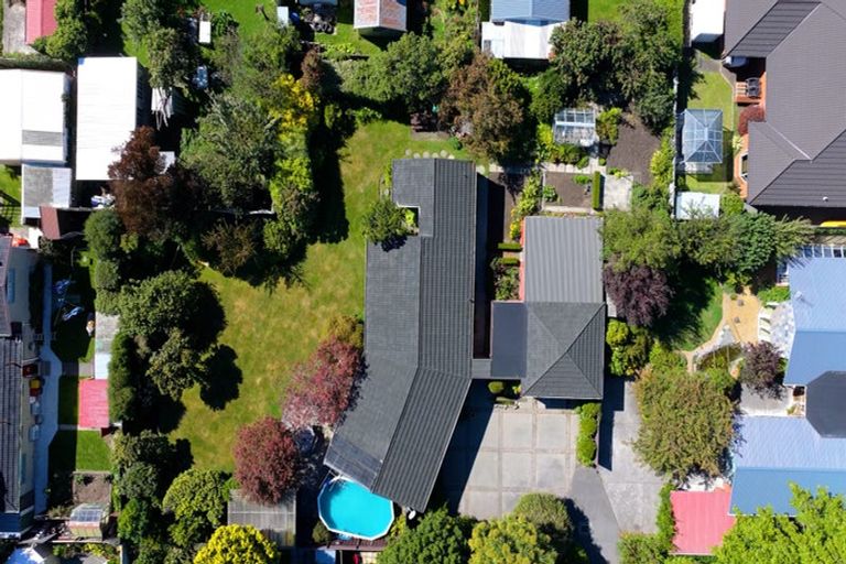 Photo of property in 24b Harrowdale Drive, Avonhead, Christchurch, 8042