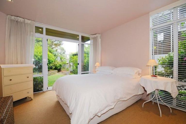 Photo of property in 1/43 Princes Street, Northcote Point, Auckland, 0627
