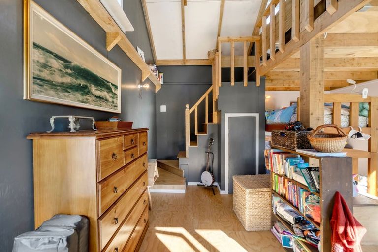 Photo of property in 911 Harington Point Road, Harington Point, Dunedin, 9077