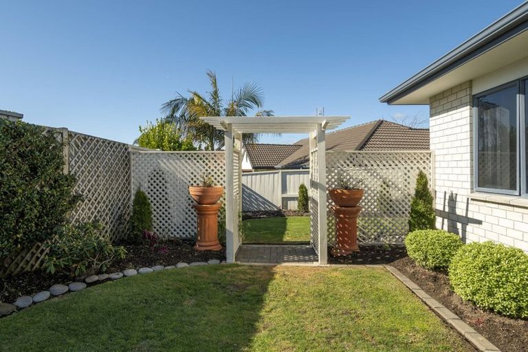 Photo of property in 1 Amberley Crescent, Bethlehem, Tauranga, 3110