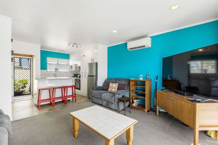 Photo of property in 2/46 Takanini Road, Takanini, 2112