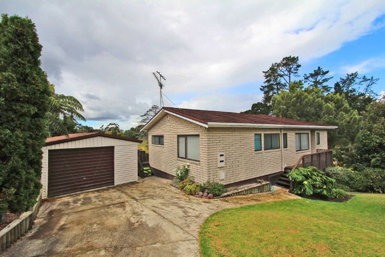Photo of property in 43 Mcquarrie Avenue, Wattle Downs, Auckland, 2103