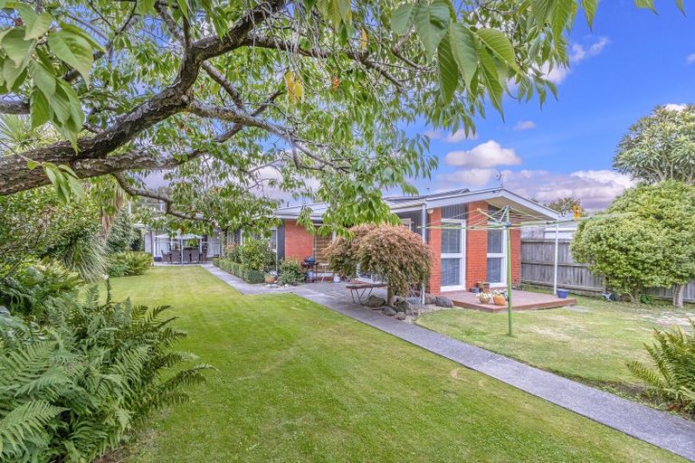 Photo of property in 15 Roydvale Avenue, Burnside, Christchurch, 8042