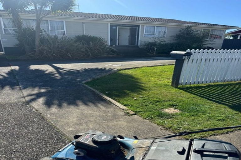 Photo of property in 20 Ewbank Place, Manurewa, Auckland, 2102