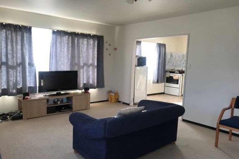 Photo of property in 1/118 Lincoln Road, Addington, Christchurch, 8024