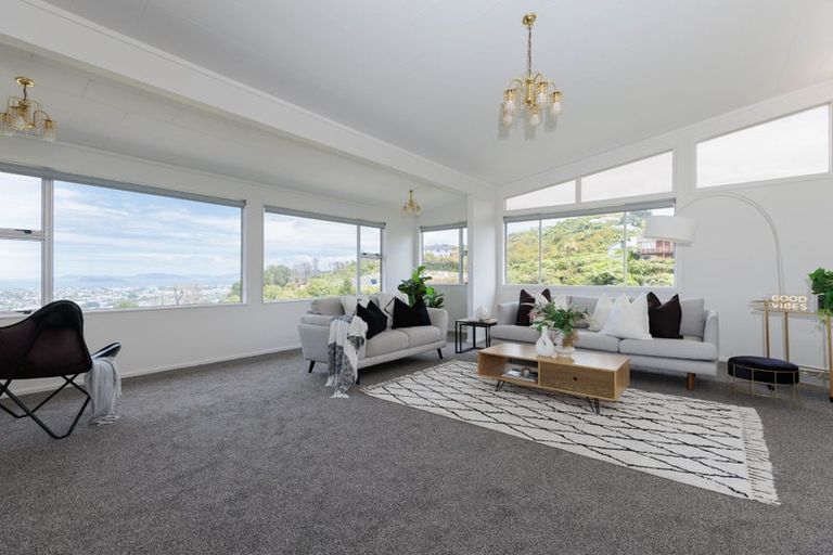 Photo of property in 16 City View Grove, Harbour View, Lower Hutt, 5010