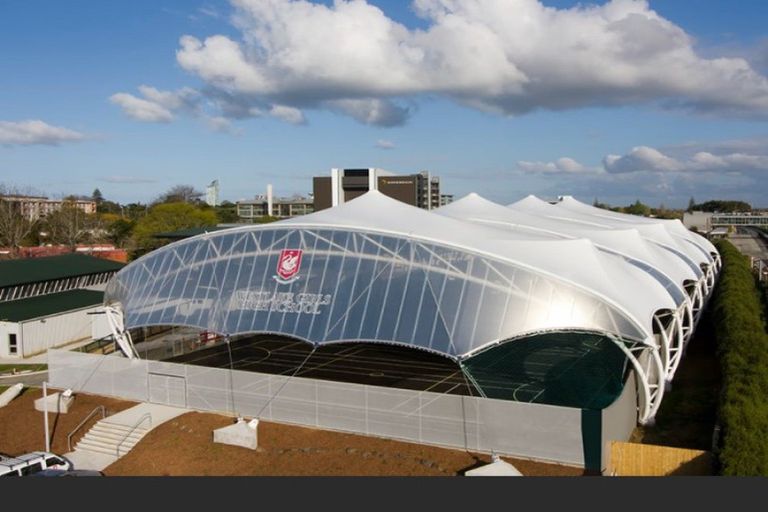 Photo of property in 1/10 Norman Road, Hauraki, Auckland, 0622