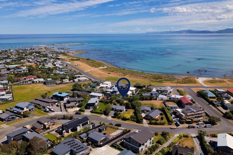 Photo of property in 49 Kotare Place, South Bay, Kaikoura, 7300
